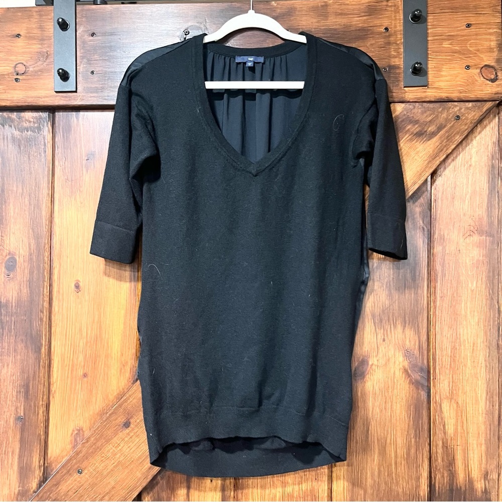 Gap sleek black business casual top